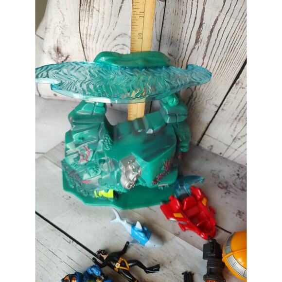 Fisher Price Rescue Heroes MICRO ADVENTURES Submarine Underwater Sea Playset Lot - Picture 16 of 16